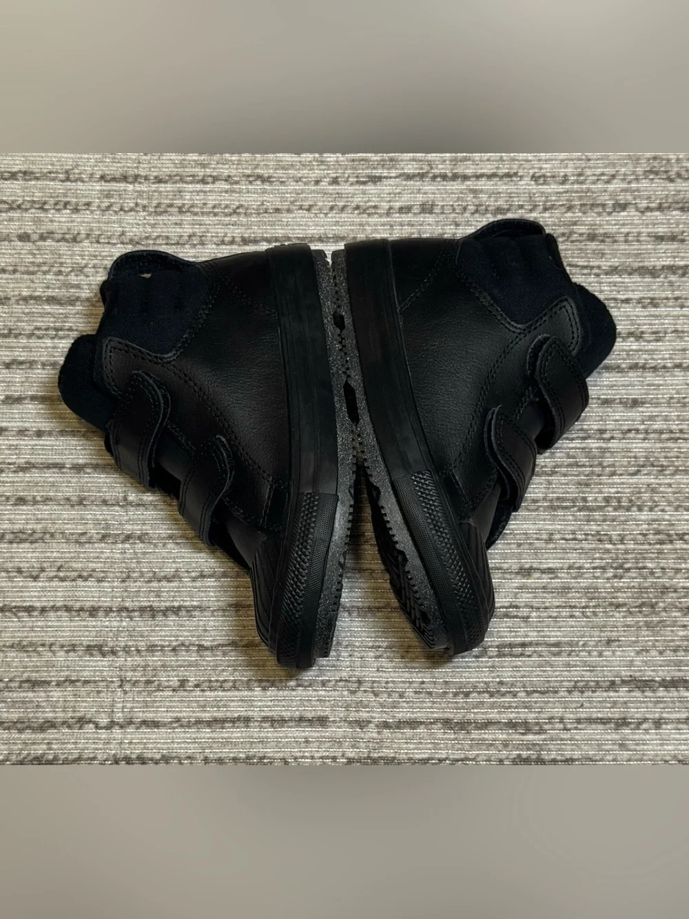 Converse Toddler Sneakers 🖤 Size 10 Counter Climate Velcro High Tops